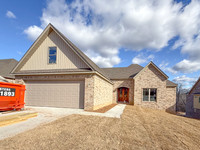 556 Valley Oak