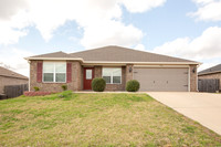 926 Pinehurst Lp