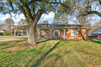 11 Meadowlark Dr