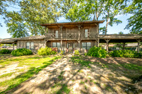 8801 E Brockington