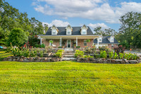 1216 Carmichael